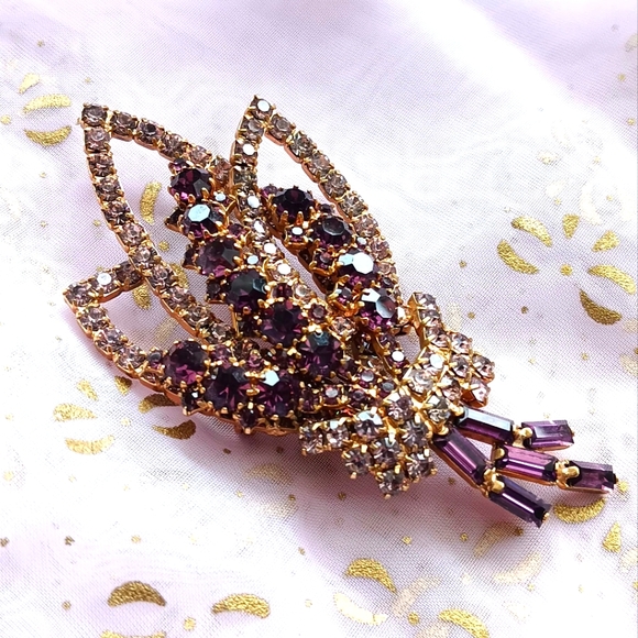 Rhinestone Brooch - Picture 2 of 7